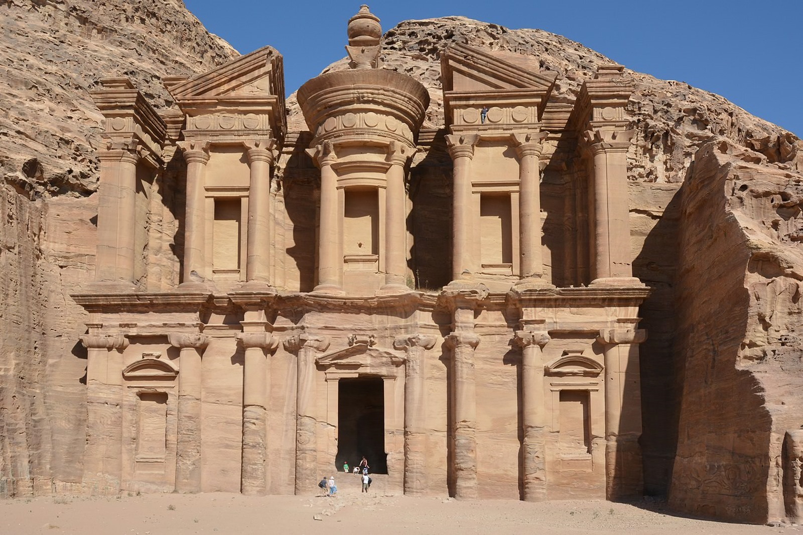 La ville Pétra dans le désert d'Arabie en Jordanie.