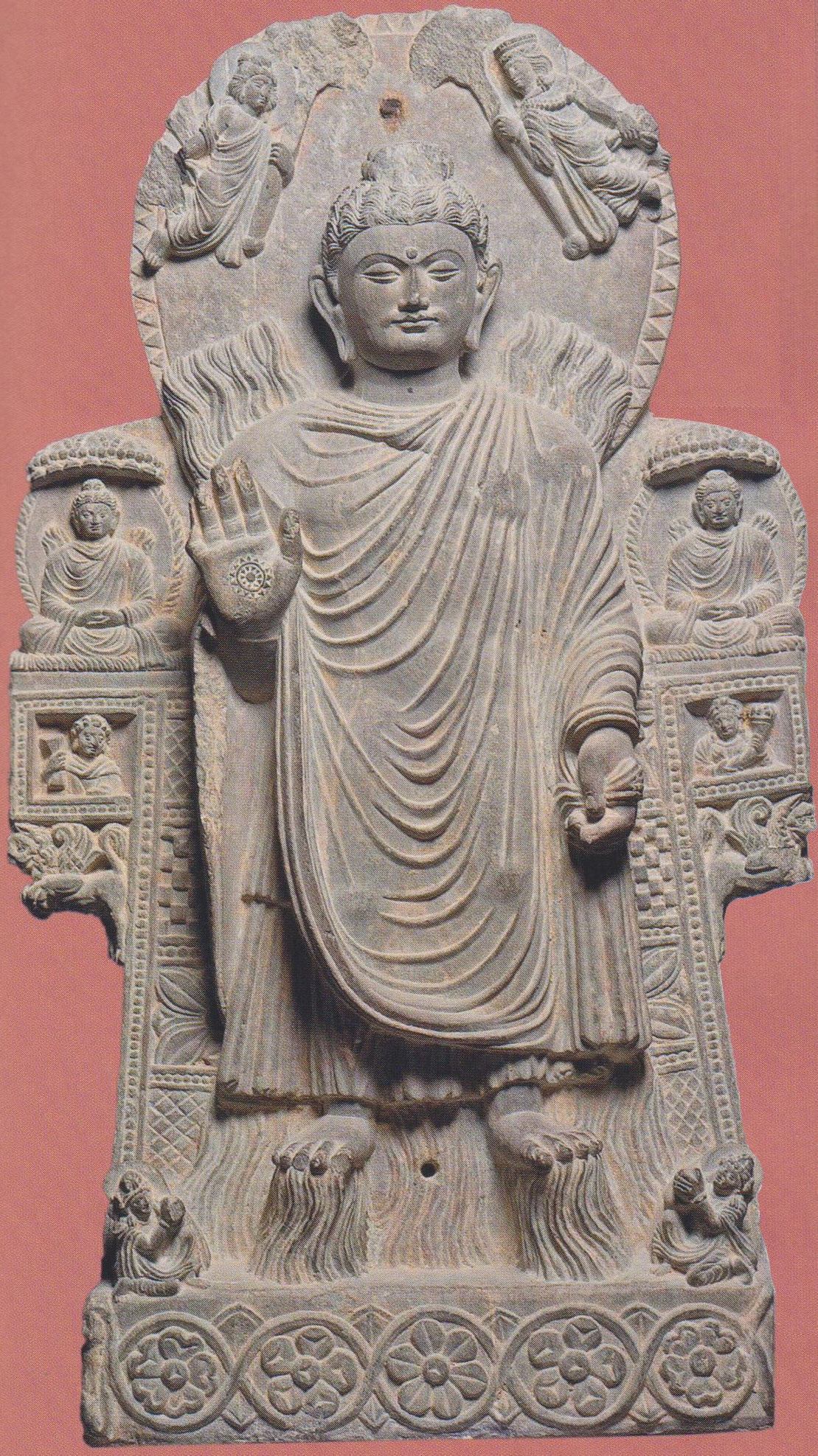 Bouddha aux longues oreilles en Afghanistan