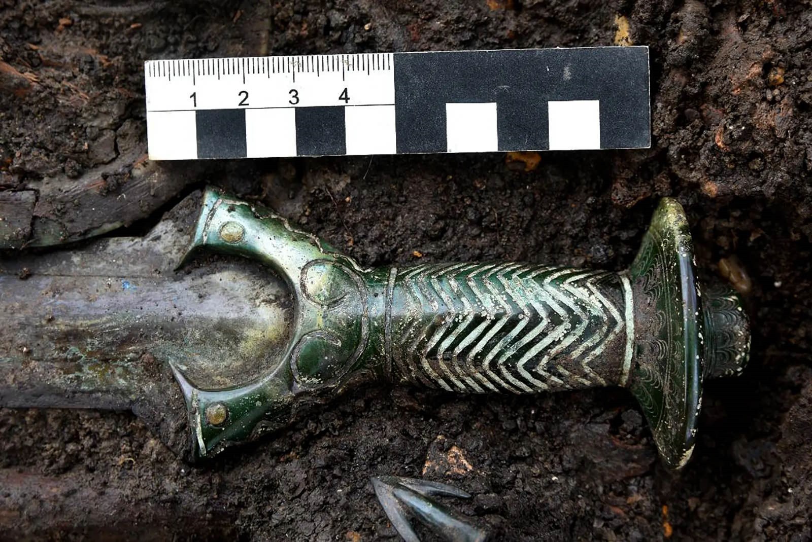 Epée allemande vieille de 3 000 ans.