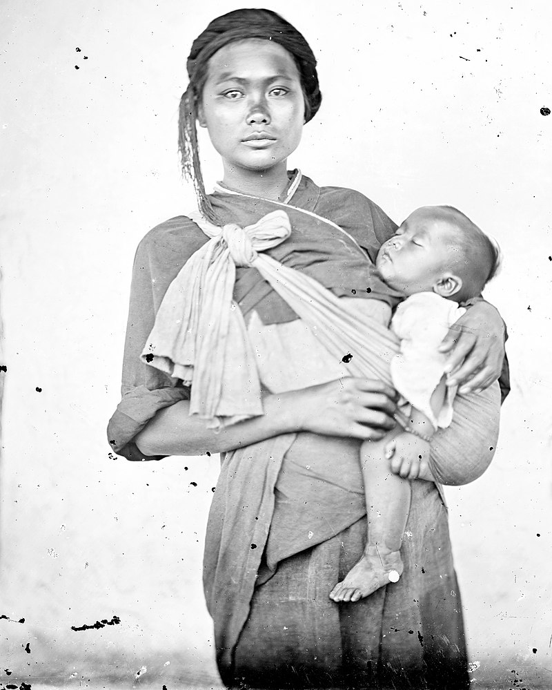 Ethnie Baksa, femme autochtone & son enfant (Taïwan, anciennement Formose), par John Thomson (1871).