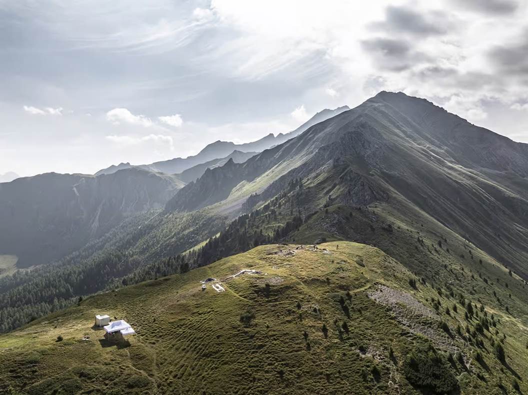 Forteresse dans le canton de Graubünden dans les Alpes (Italie, Suisse).