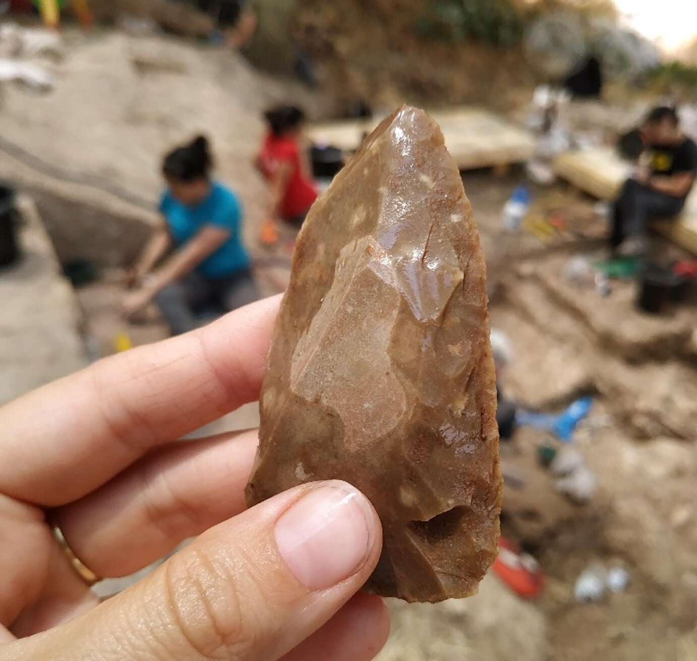 É,changes techniques entre les Nédertaliens et l'Homo sapiens, il y a 110 000 ans.