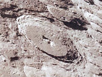Base lunaire dans le cratère Ukert