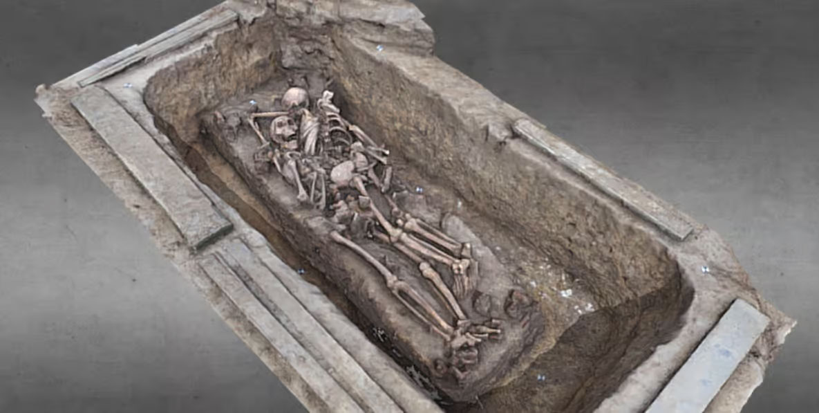 Nécropole gallo-romaine contenant deux sépultures à Orléans, il y a 2 000 ans.