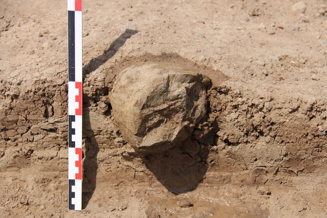 Outils en pierre à Lomekwi sur la rive occidentale du lac Turkana au Kenya, vieux de 3,3 millions d'années.
