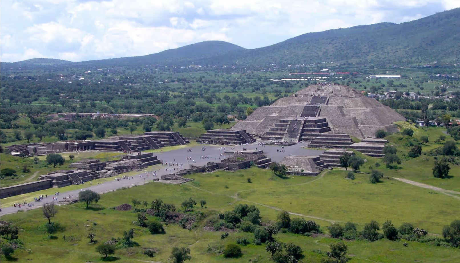 Pyramide du Soleil