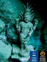 Statuette déesse hindou à 500 mètres des côtes à Swami Rock au Sri Lanka, entre l'an 300 av. J.-C. et l'an 1300 ap. J.-C.