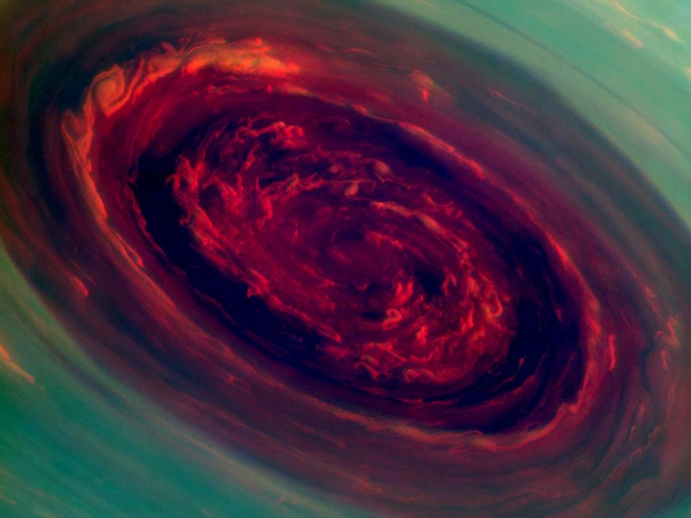 Vortex hexagonal sur Saturne